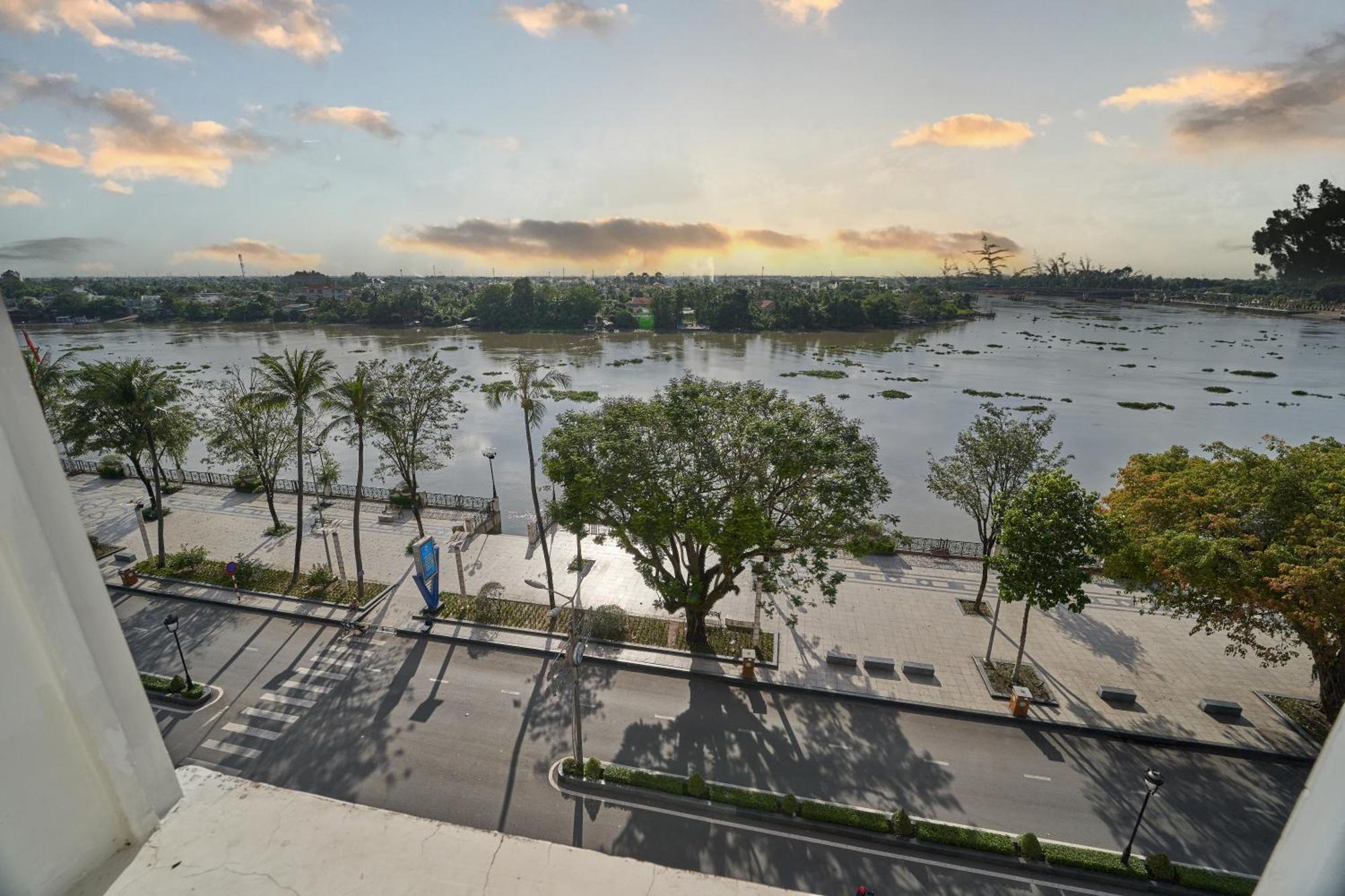 Bcons Riverside Hotel Binh Duong Thu Dau Mot Zewnętrze zdjęcie