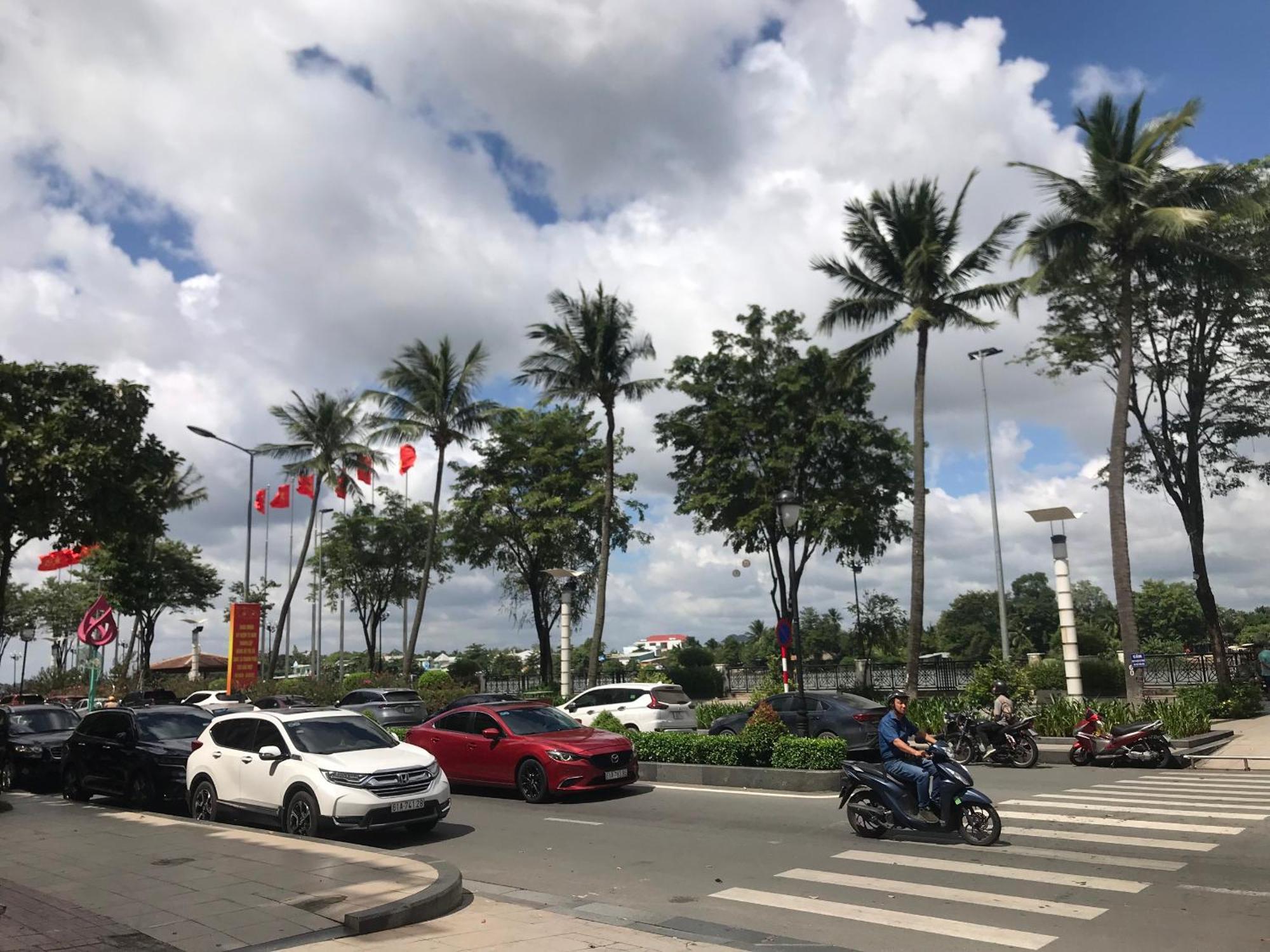 Bcons Riverside Hotel Binh Duong Thu Dau Mot Zewnętrze zdjęcie